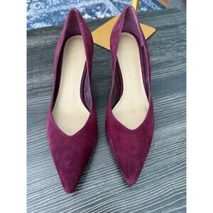 Stuart Weitzman Burgundy Suede Pointed Toe Kitten Heels Sz. 7.5N